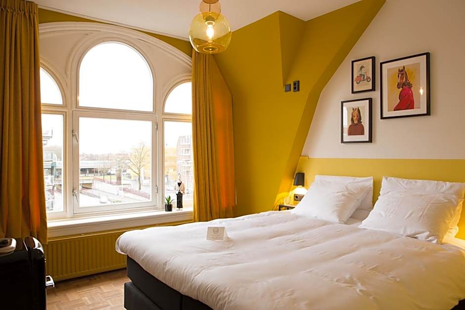 Little Duke Hotel