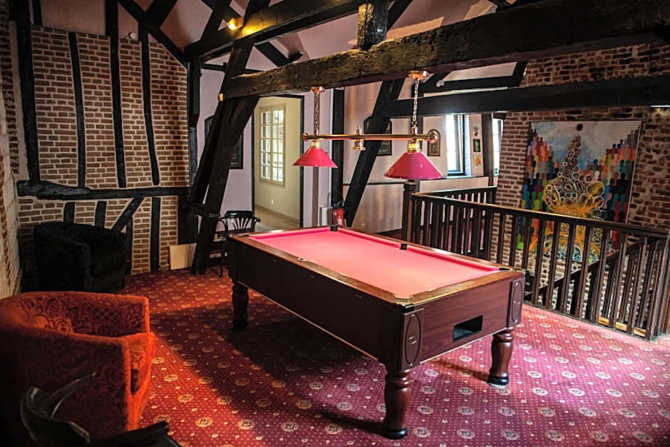 Logis Hôtel & Restaurant - Les Hauts de Montreuil