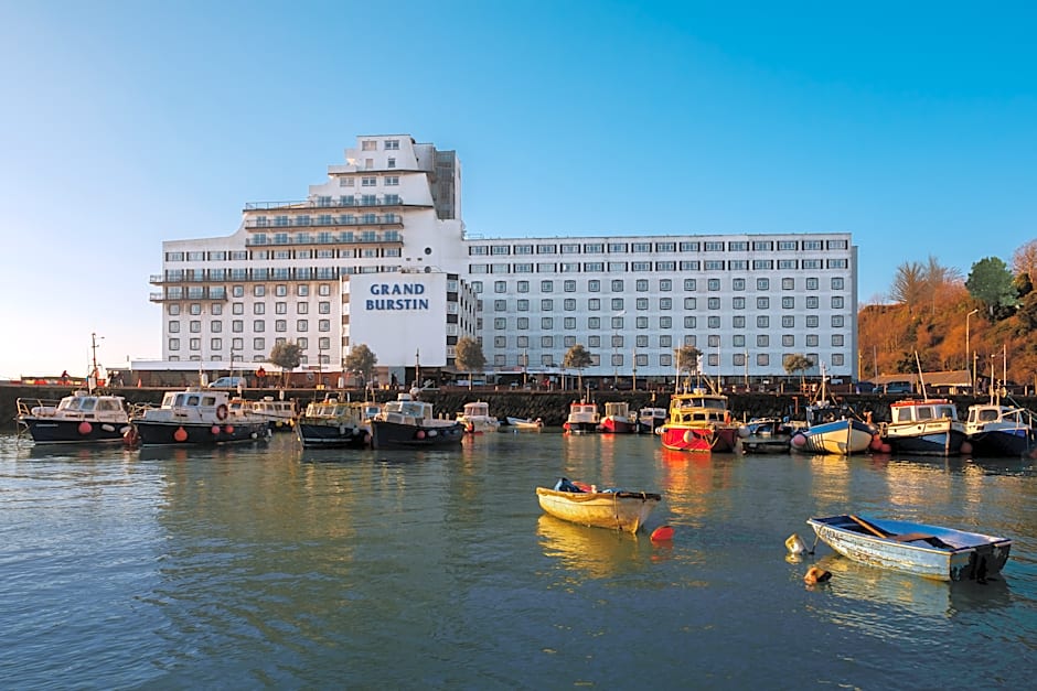 The Grand Burstin Hotel
