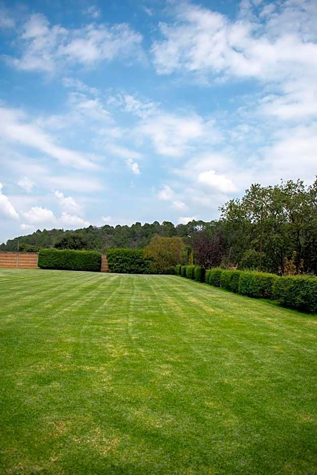 Finca Marix, Villa del Carbón