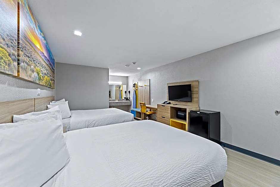 Days Inn by Wyndham McKinney