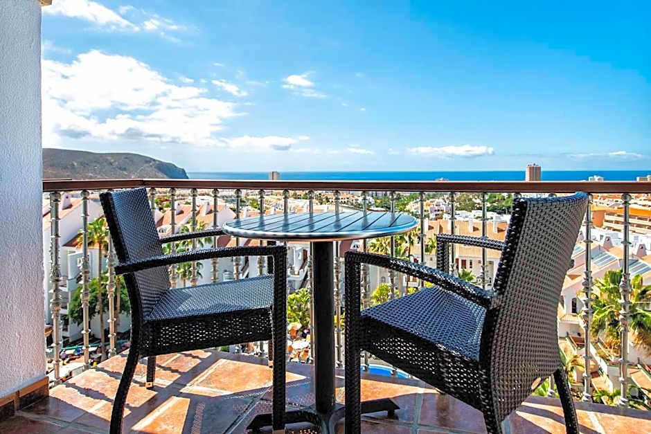 Paradise Park Fun Lifestyle Hotel