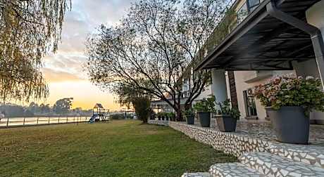 The Lakes Hotel and Conference
