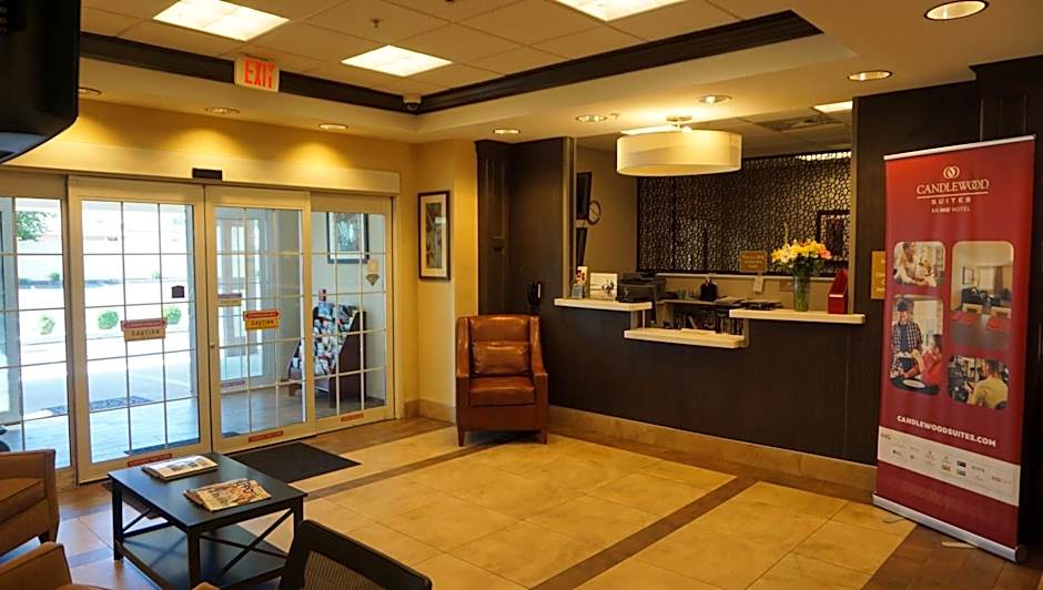 Candlewood Suites-West Springfield By IHG