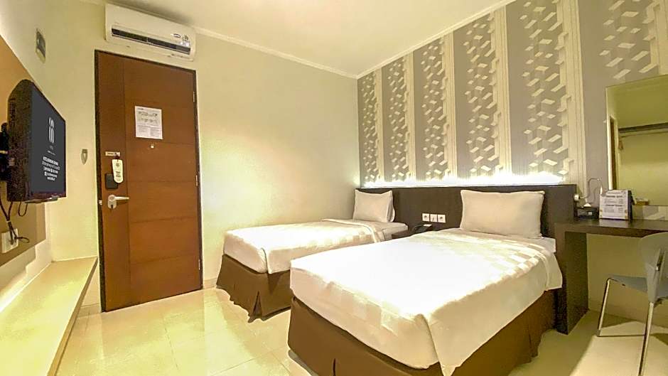 Hotel 88 Embong Kenongo by WH