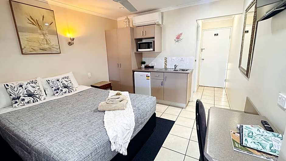 Charters Towers Motel