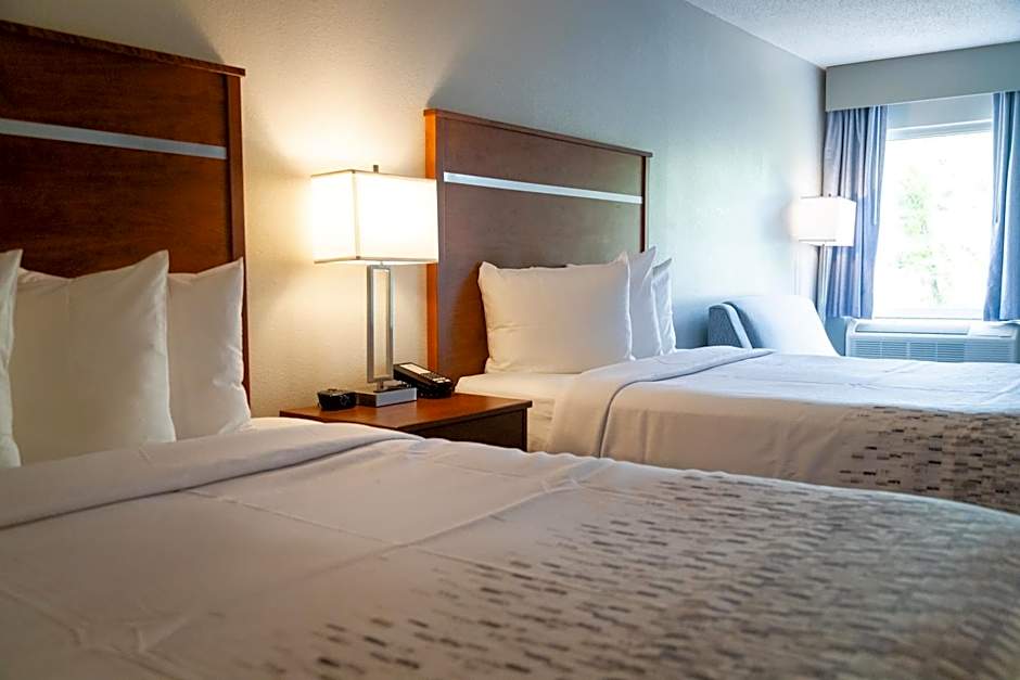 Twin Mountain Inn & Suites