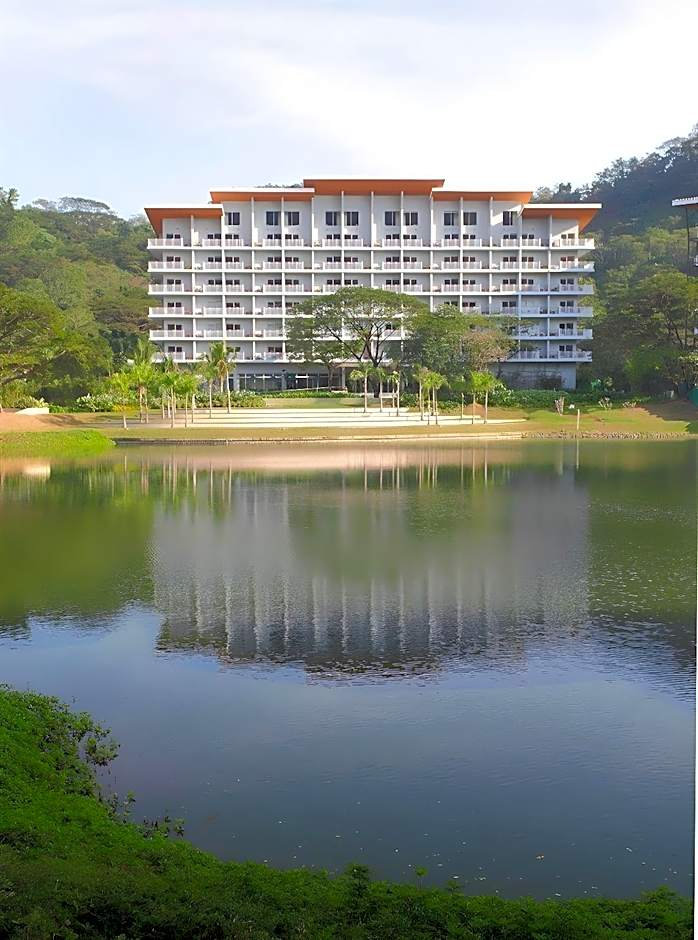 Pico Sands Hotel