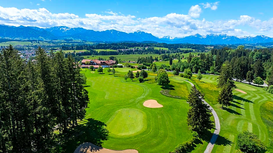 Hotel Auf der Gsteig GmbH