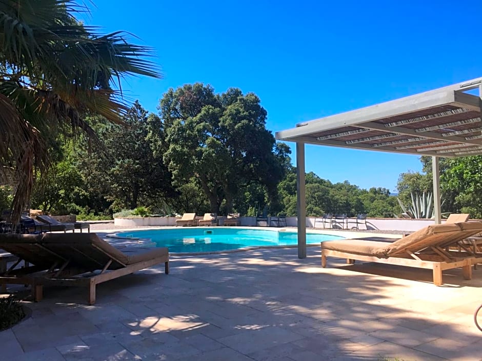 Les Aurochs – Port Grimaud/Grimaud, ID