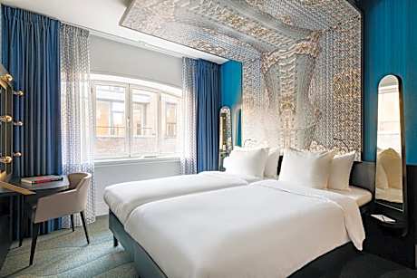 Superior Room 1 Twin Bed