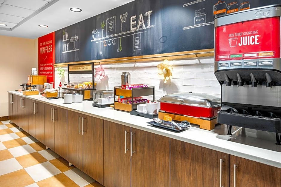 Hampton Inn By Hilton Grand Rapids-North