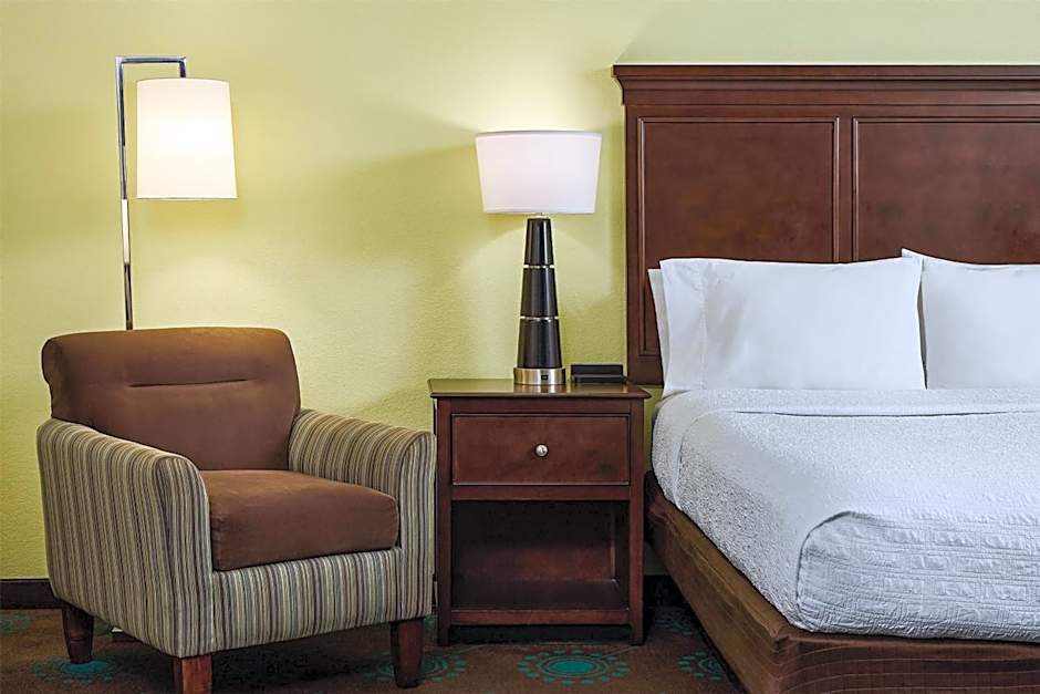 Hampton Inn By Hilton And Suites Destin