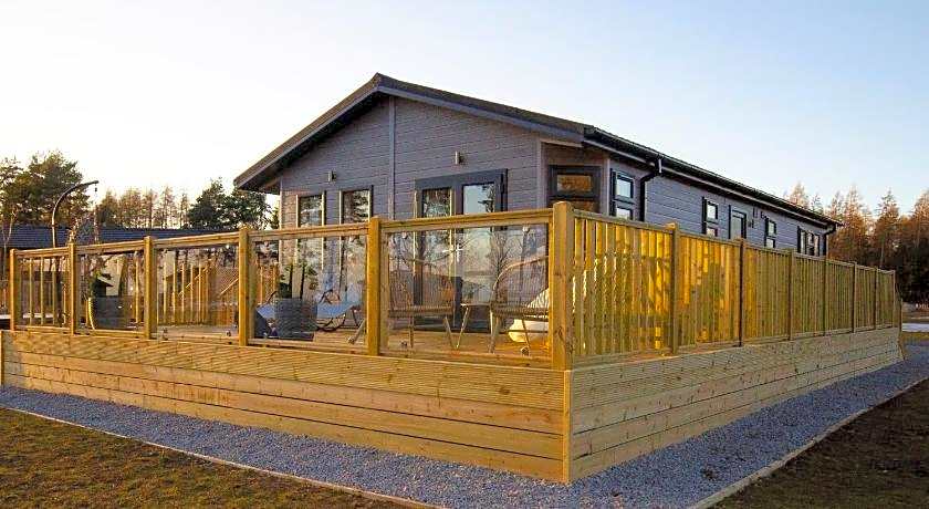 Hollicarrs - Bluebell Lodge