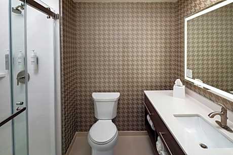 2 Queen Beds Studio Suite