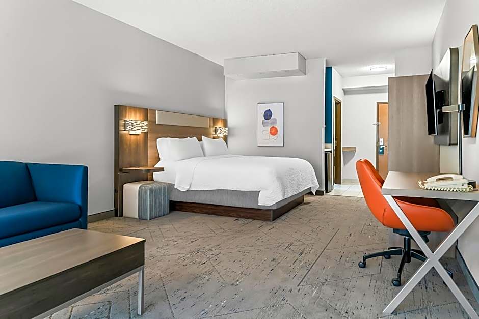 Holiday Inn Express And Suites Detroit North - Roseville By IHG