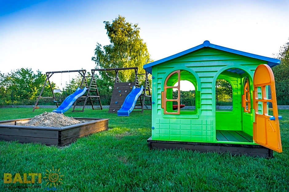 Balti Domki Letniskowe