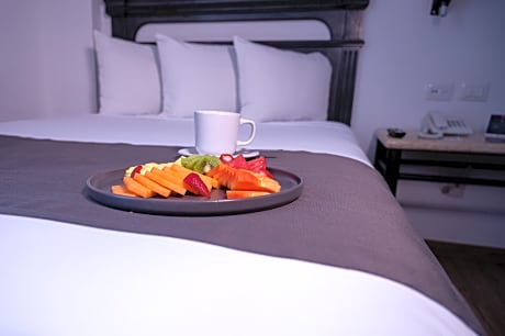 STANDARD DOUBLE ROOM