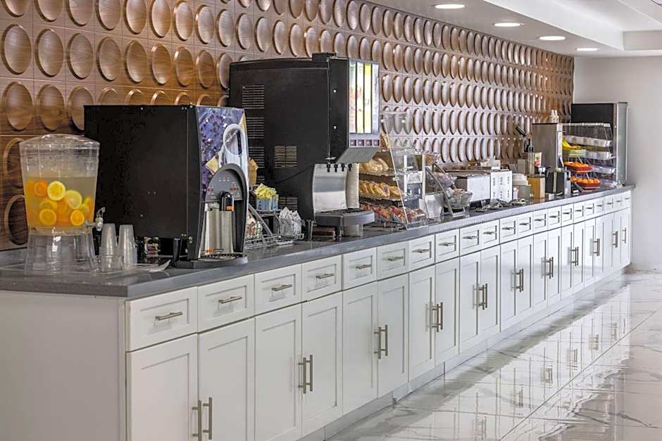 Wingate By Wyndham Atlanta Galleria Center