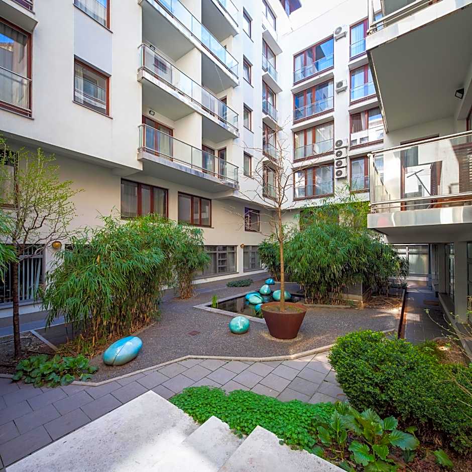 Quality Point Apartments 0-24 reception