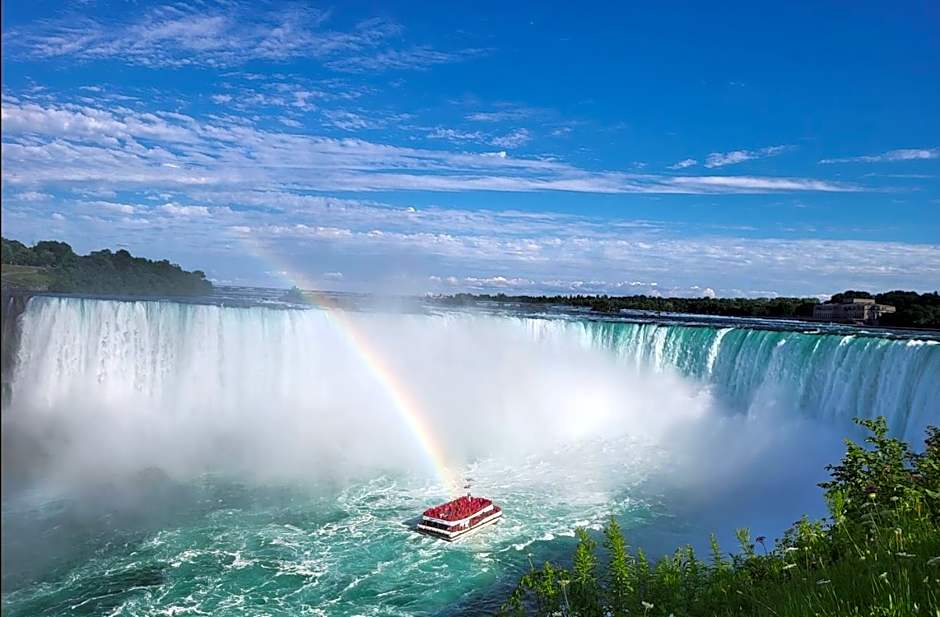 Cozy Home Close to Attractions in Niagara Falls