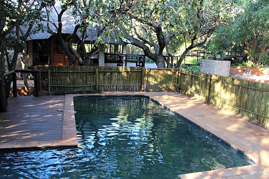 Tuskers Bush Lodge B&B