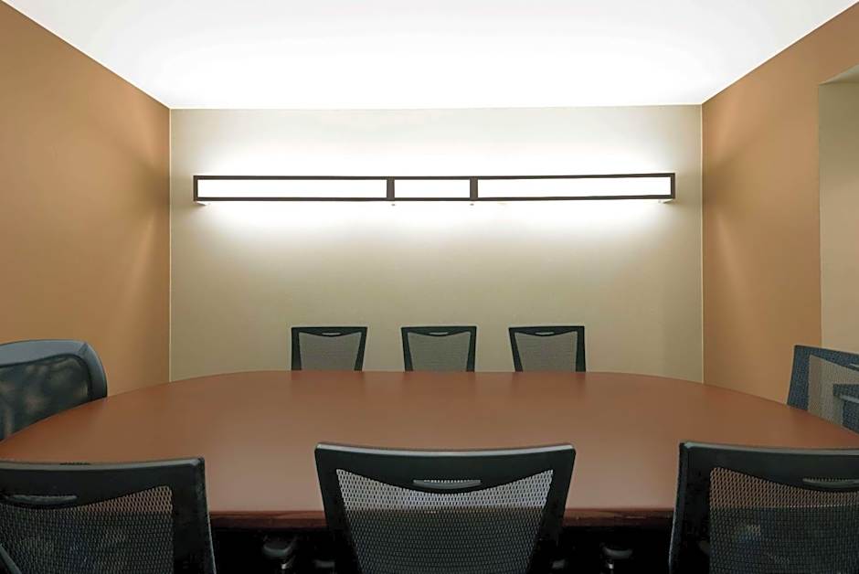 Microtel Inn & Suites by Wyndham Eagle Pass