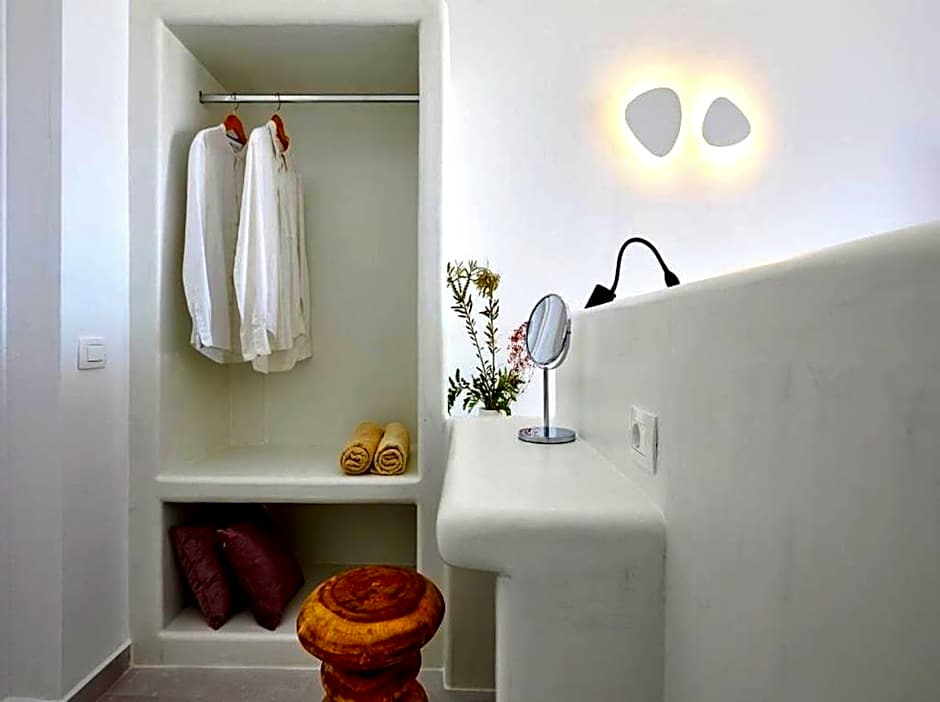 Anchor Suites