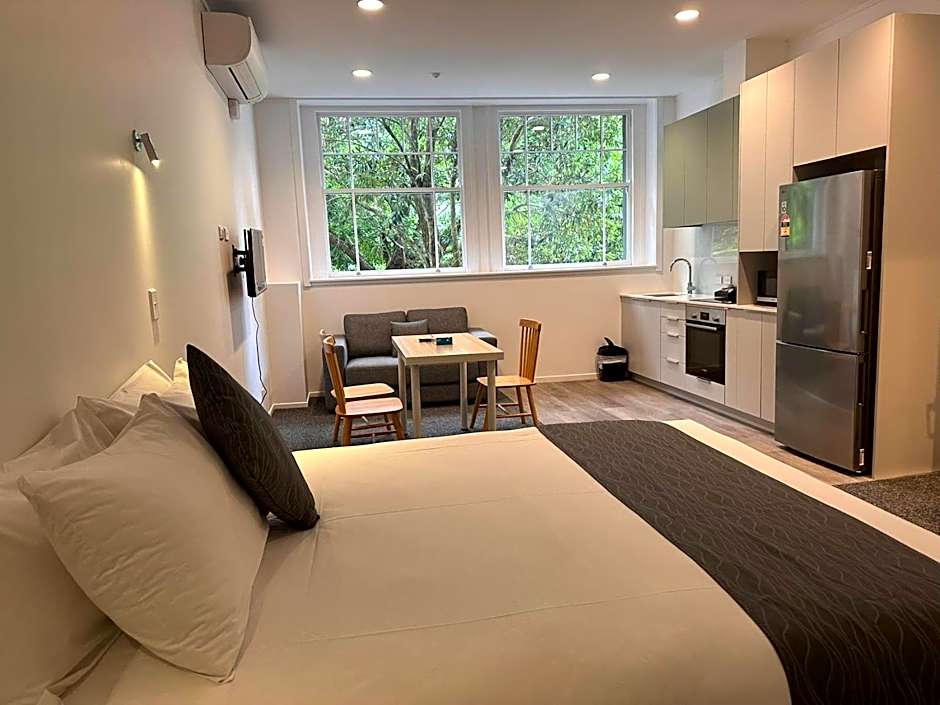 Photo 1 of 9 of Deluxe 1 Bedroom Apartment, Garden View