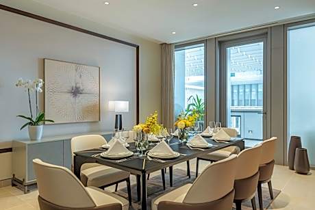 Three Bedroom Duplex Apartment 2 King 1 Twin