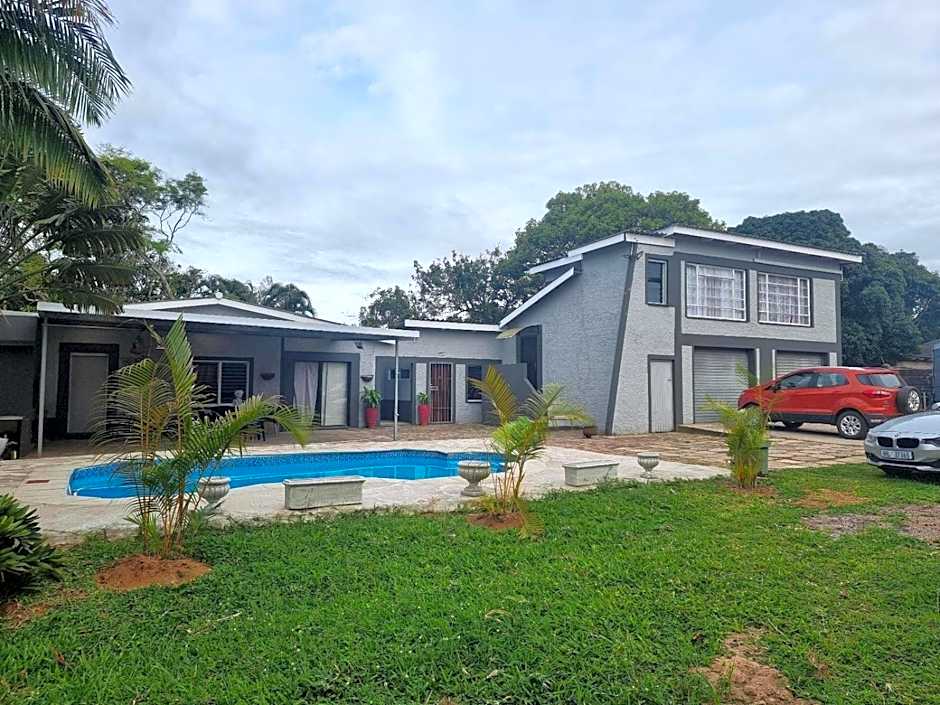 Photo 1 of 25 of Boskraai Self-Catering -74 Hornbill Street