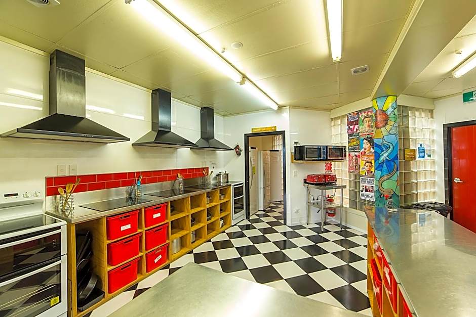 Tahuna Pod Hostel