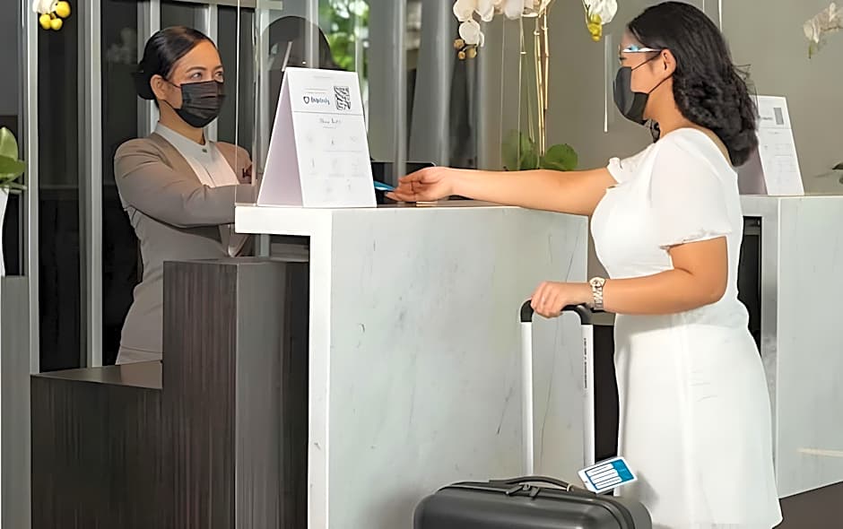 Bayfront Hotel Cebu Capitol Site