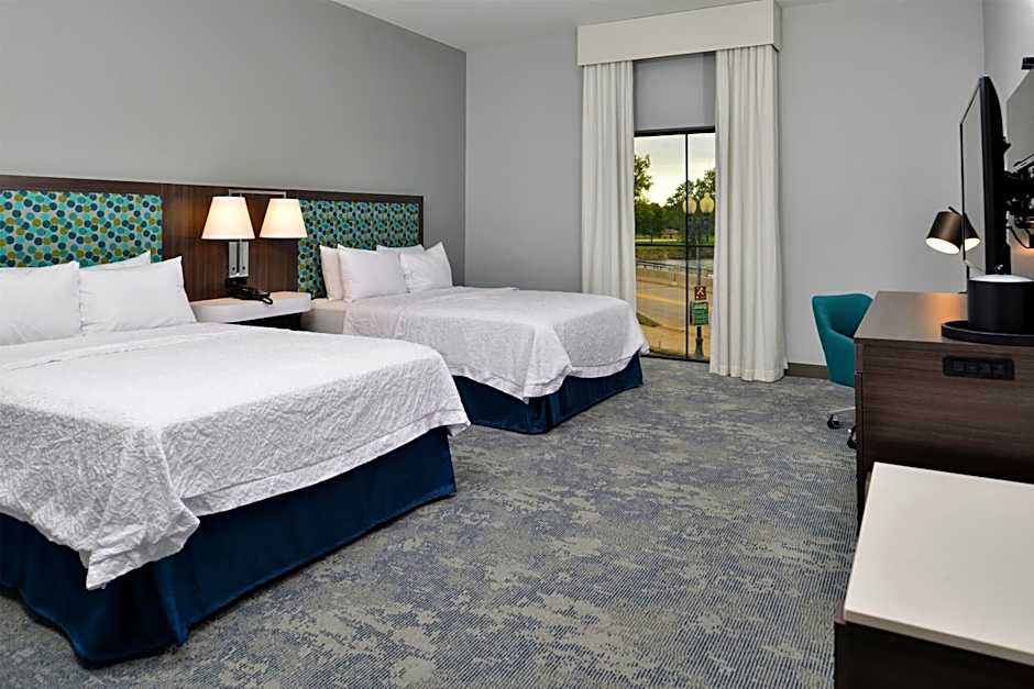 Hampton Inn by Hilton Cedar Falls Downtown