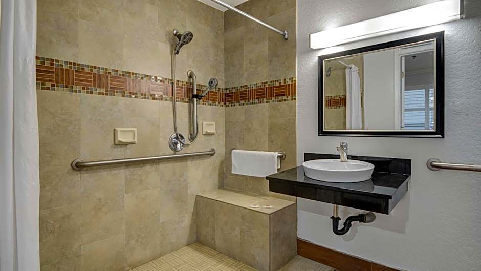 Studio 6 Ontario CA Convention Center Airport