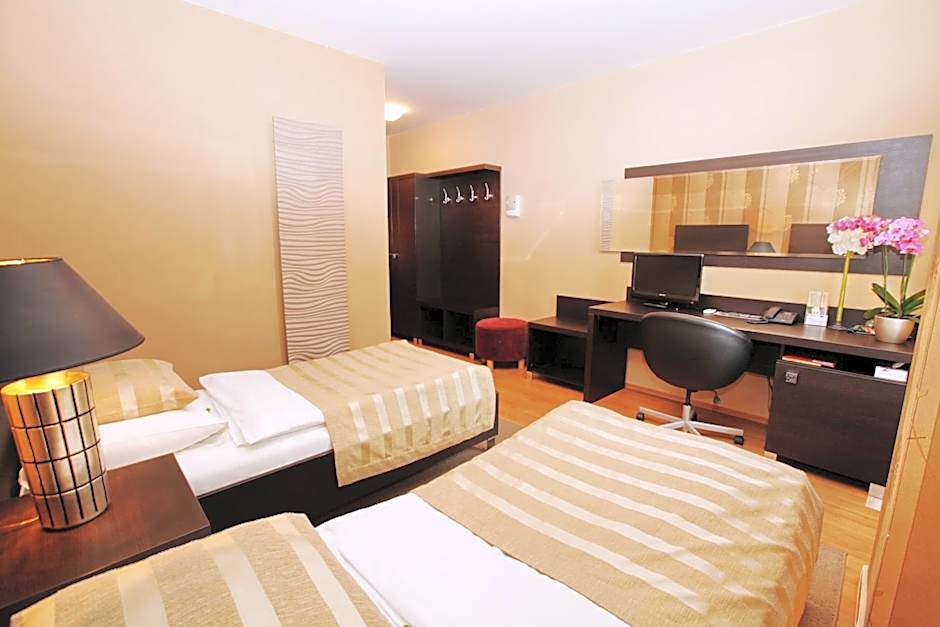 City Hotel Nitra with free parking