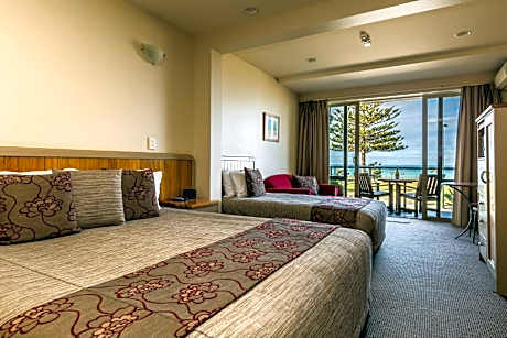 Luxury Twin Room - Upper Floor