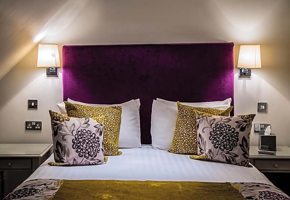 The Casa Hotel and Marco Pierre White Restaurant - Camberley West