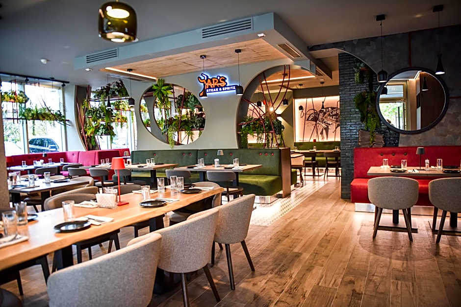 Exclusive Hotel & More