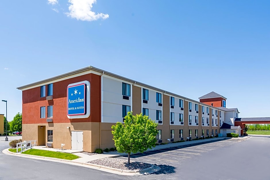 AmericInn by Wyndham Rochester Airport