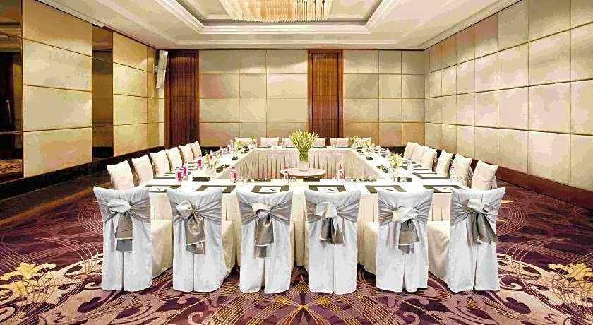 Holiday Inn New Delhi Mayur Vihar Noida By IHG