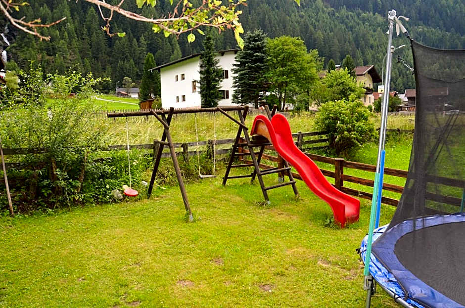 Sonnenhof - Apartments & Zimmer