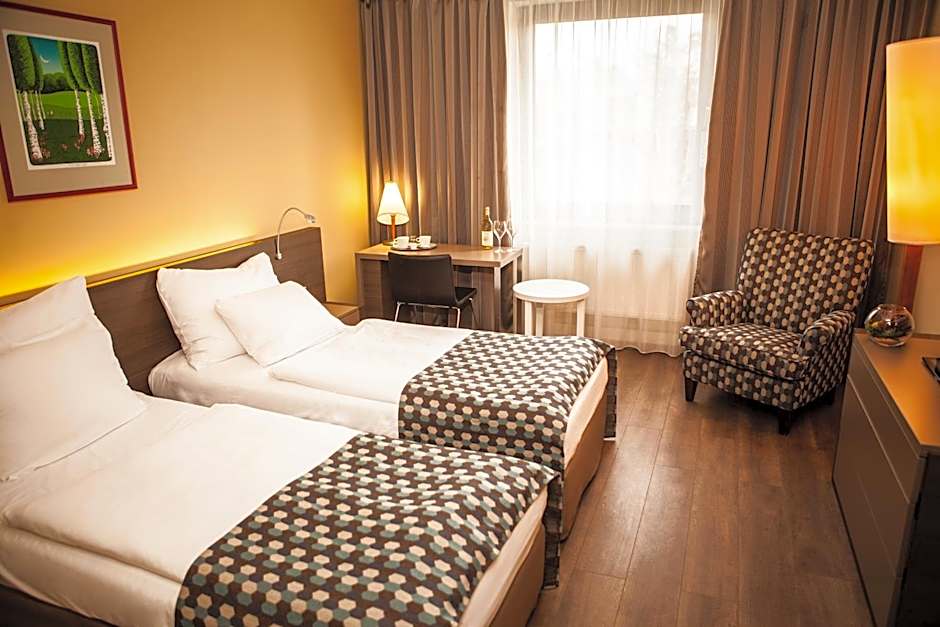 Expo Hotel