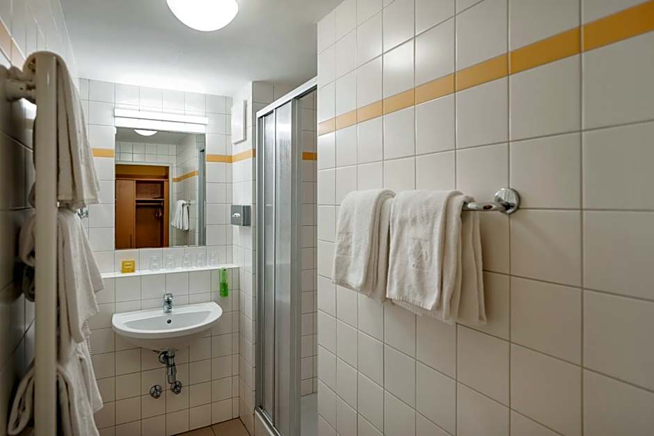 JUFA Hotel Kaprun - Summercard included