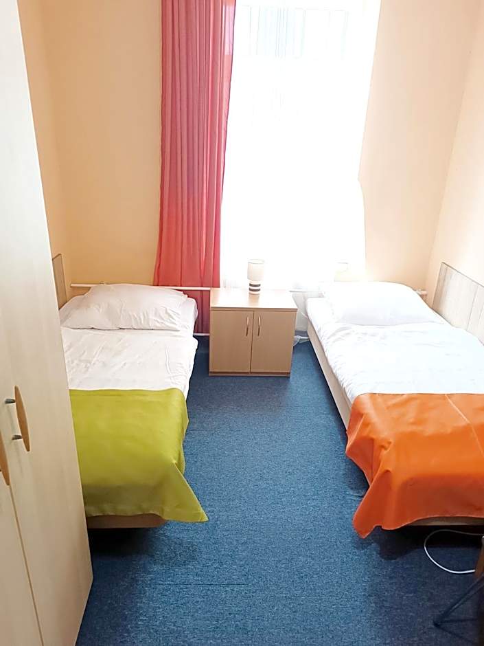 Hostel Krośnieńska 12