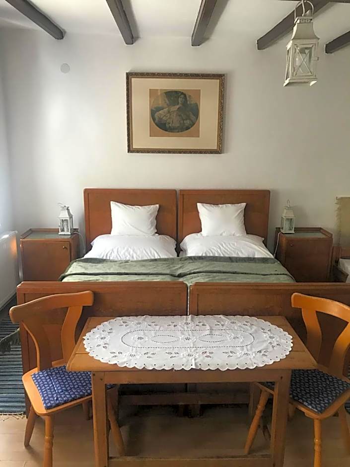 Tornácos Tanya Vendégház*** és Gasztroporta