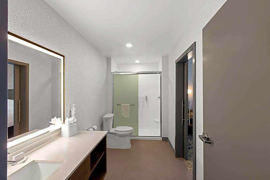Home2 Suites by Hilton Hendersonville