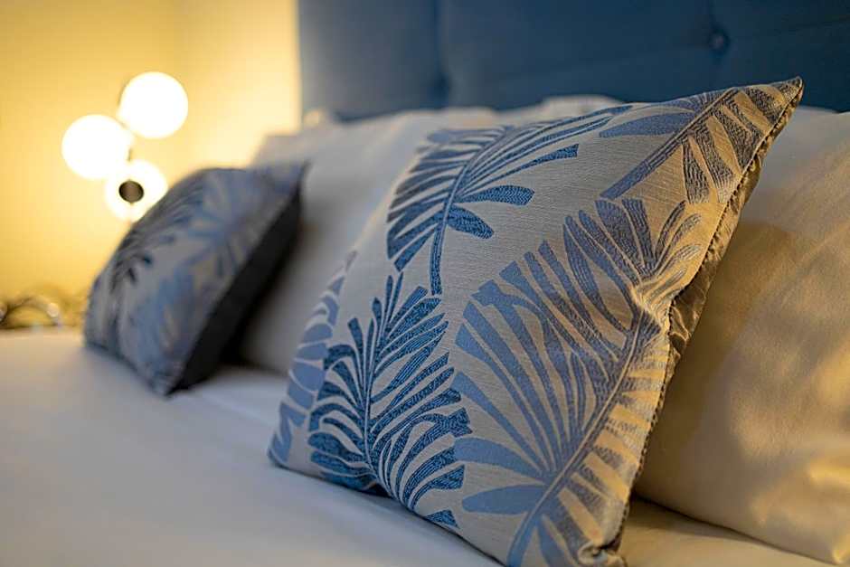 Sunny, The House - AL