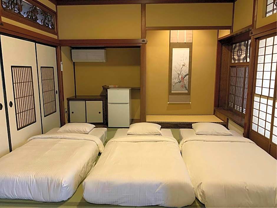 B&B MIKAWA - Kanazawa Fish Harbour