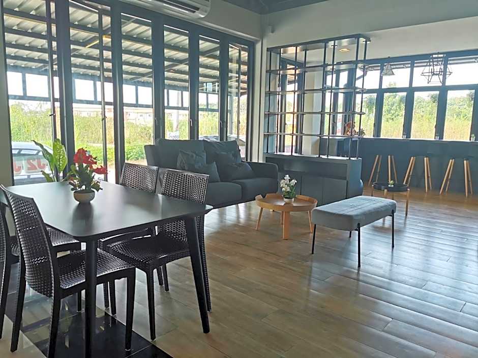 J2 Residence Chiang Rai by ZUZU